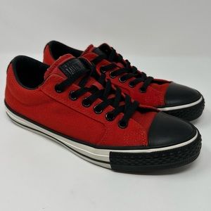 Red and Black Converse shoes size 7 like new